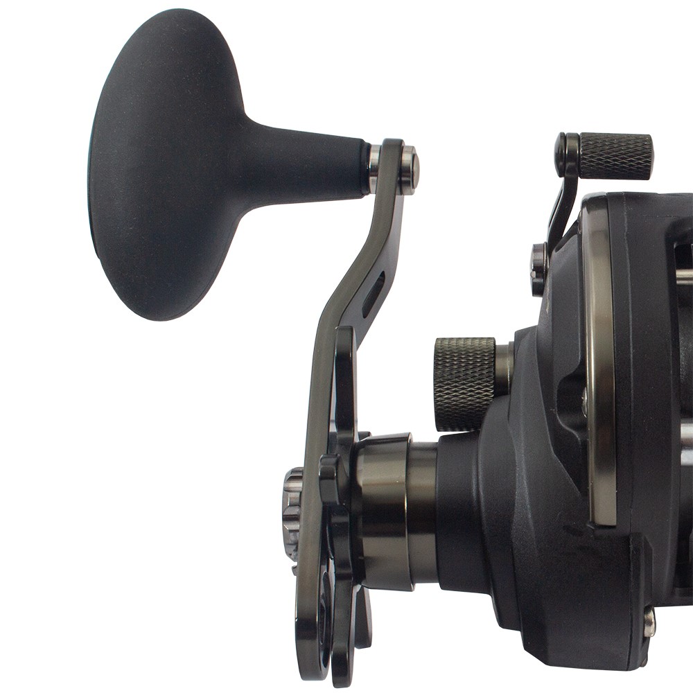 PENN Squall II Level Wind Conventional Reel, Size 20, Left-Hand